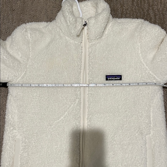 Patagonia White Fleece Jacket - Picture 5 of 6